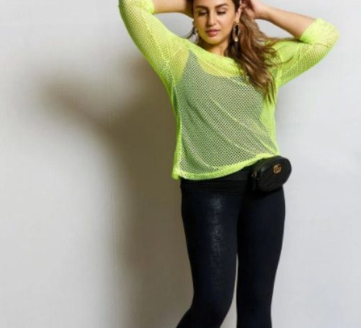 Huma Qureshi Bra Size