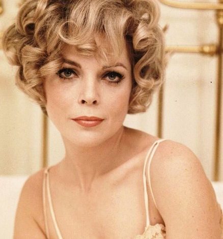 Barbara Bain Bra Size