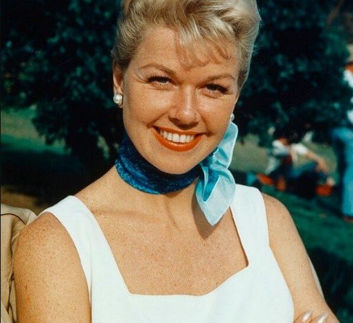 Doris Day Bra Size