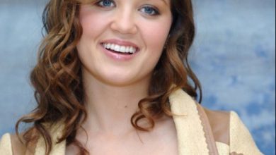 Erika Christensen Bra Size