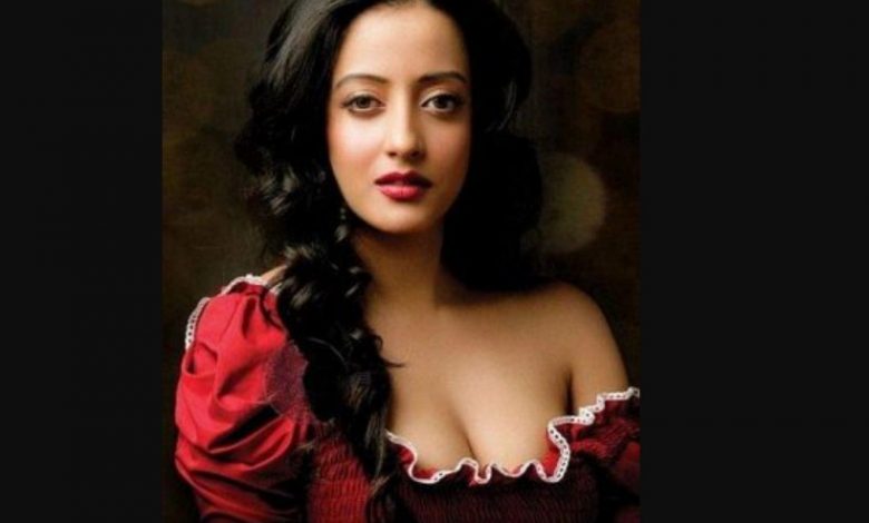 Raima Sen Bra Size