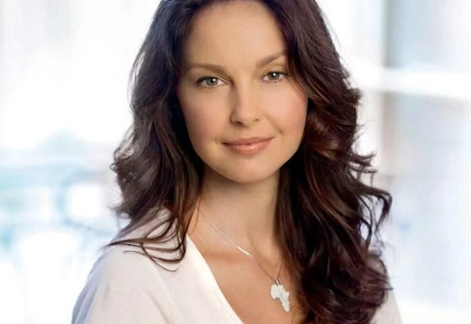 Ashley Judd Bra Size