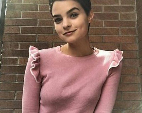 Brianna Hildebrand Bra Size